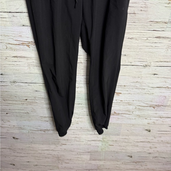 Aritzia TNA - Speed Jogger small black pants - Picture 2 of 7